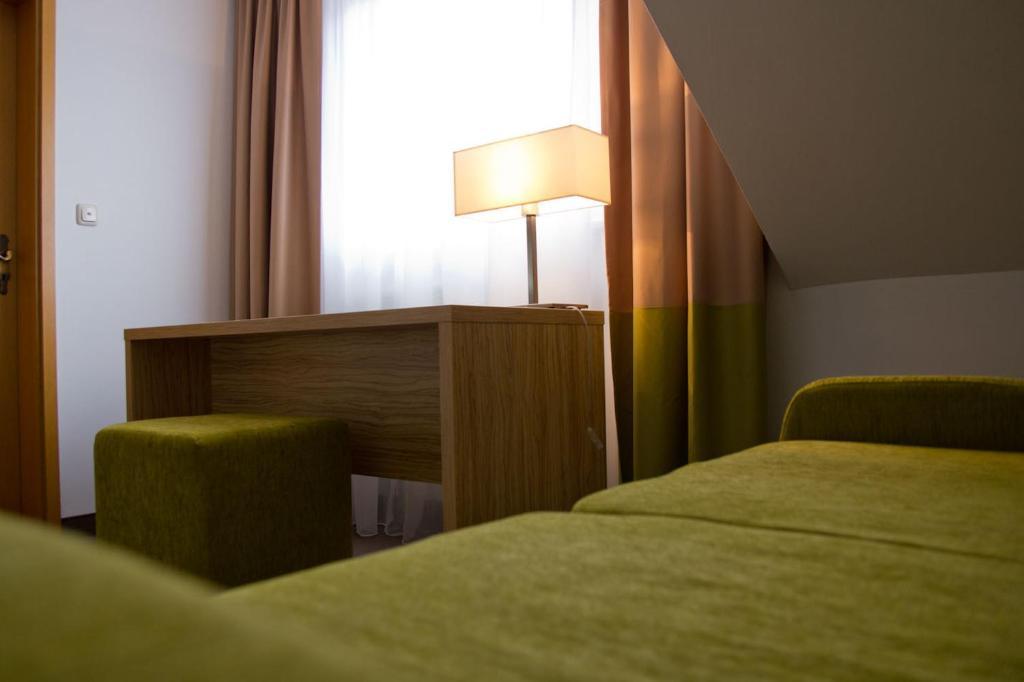 Altes Kurhaus Landhotel Trabelsdorf Rom bilde