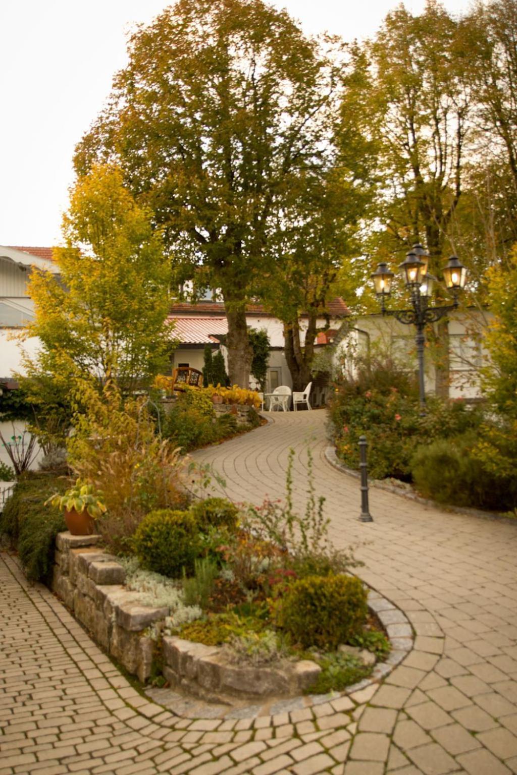 Altes Kurhaus Landhotel Trabelsdorf Eksteriør bilde